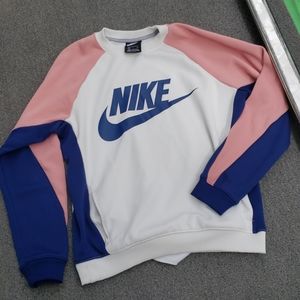 nike sweatshirt